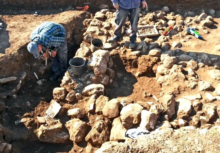 חפירות ארכיאולוגיות בישראל חפירות ארכיאולוגיות בישראל